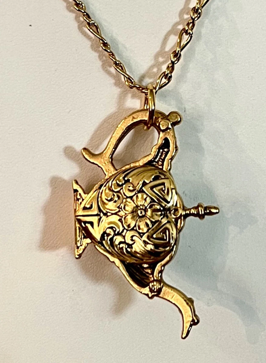 Aladdin store lamp necklace