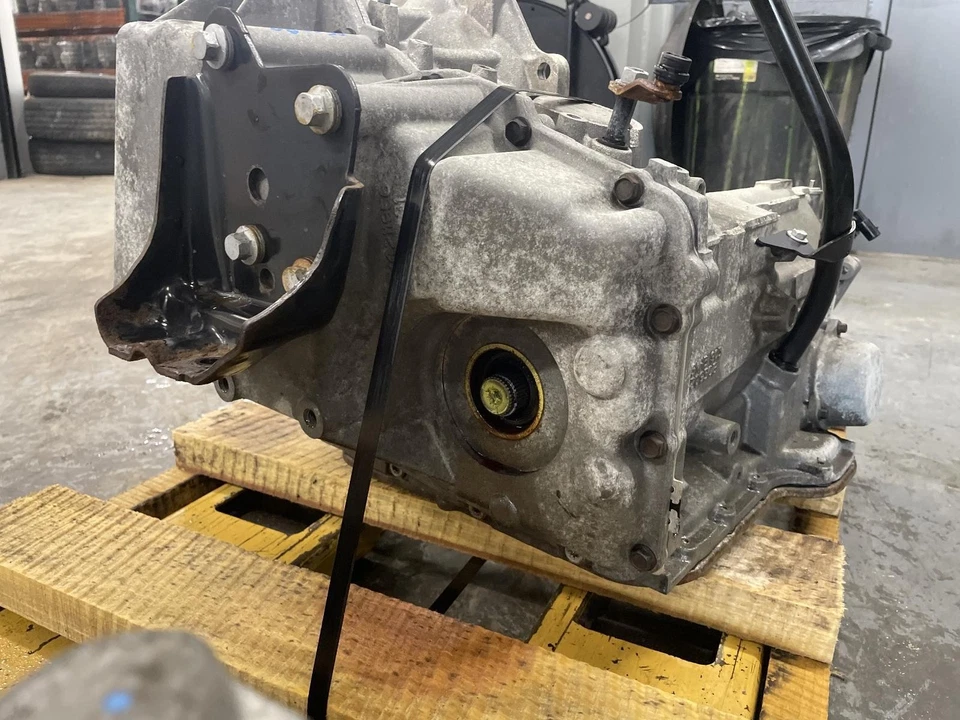 Chevrolet Monte Carlo '04 transmisión 3,8 L relación 3,29 51 k millas ¡6 meses como nuevo! Foto 3 de 4