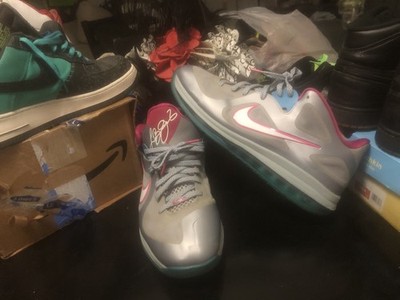 2012 Lebron 9 Low Fire Berry Men s Size 13