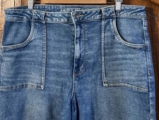 Women  s American Eagle Next Level Stretch Super Hi-Rise Flare Jeans Plus Sz 18
