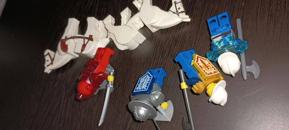 LEGO Caballeros Y Caballos Lote Personalizado Nexo Caballeros León Guardia Castillo Y Reino  Foto 4 de 4