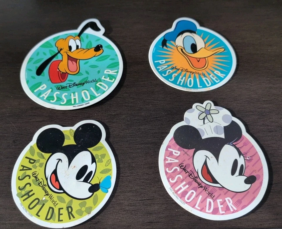 Lote de 4 WDW Donald Mickey Minne Pluto Mahnetics Foto 2 de 3