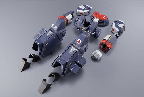 DX Chogokin VF-1J Armored Parts Set - Picture 2 of 3