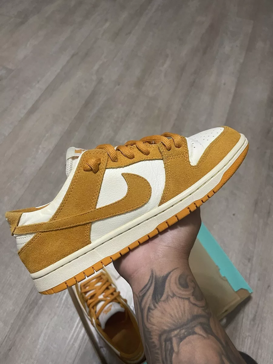 Size 9 - Nike Sb Zoom Dunk Low Pro Circuit Orange