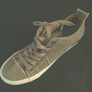 Blowfish Miami Wedge Sneakers Size 9 | eBay