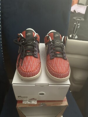 nike dunk lyle thompson