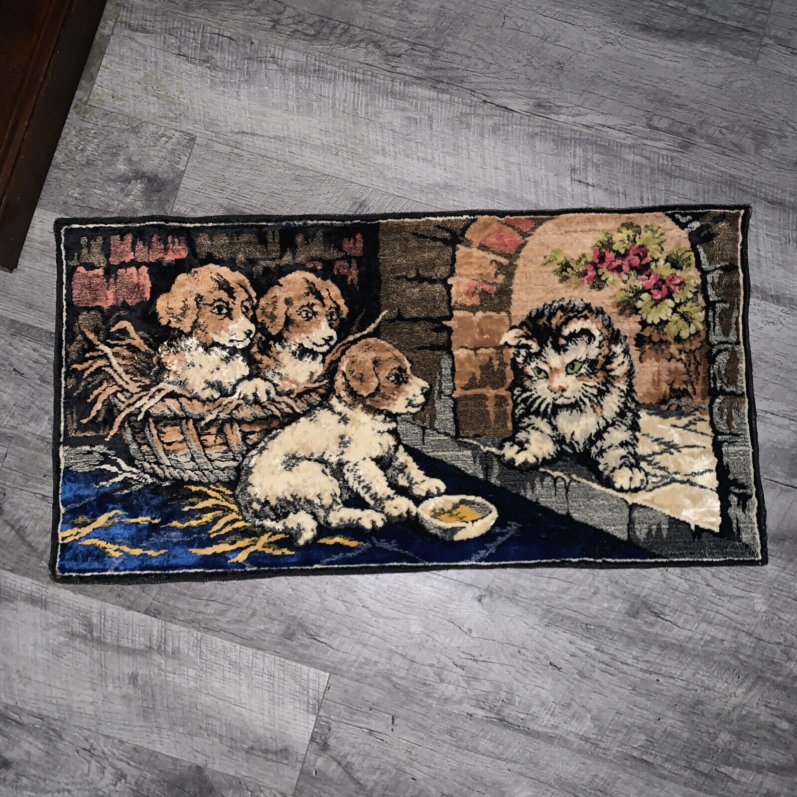 Vintage Wall Hanging Tapestry Rug Puppy Kitten Cat Dogs 37”x19”