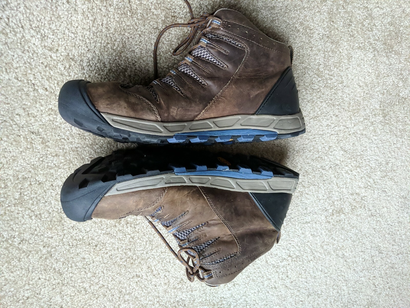 keen shoes size 15