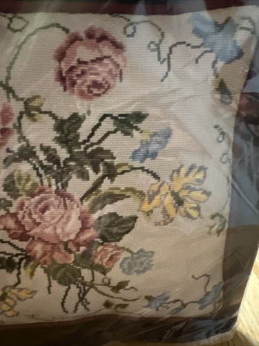 NOS Bucilla Des Jardin Floral Louis Nichole Needlepoint Pillow 4613 14X14 inch - Picture 3 of 5