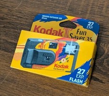 NIB Vintage Kodak Fun Saver 35mm Camera 27 Exposures Flash Expired 02/2005
