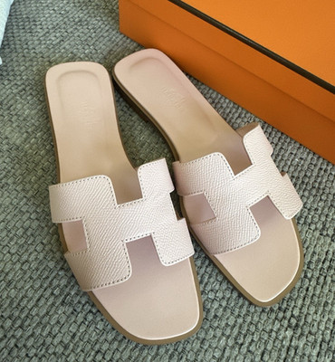 Size 37EU NEW in Box HERMÈS Rose Pale Epsom Calfskin Oran Sandals