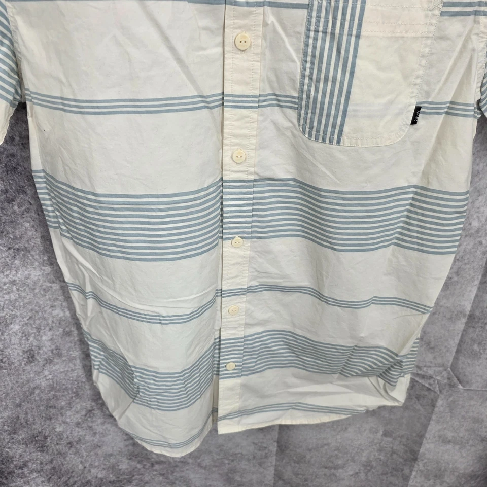 Camisa oxidada para hombre grande beige con botones a rayas informal manga corta preppy * Foto 2 de 4