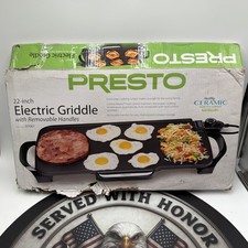 Plancha de parrilla eléctrica Presto 07061 22 pulgadas con asas extraíbles negra
