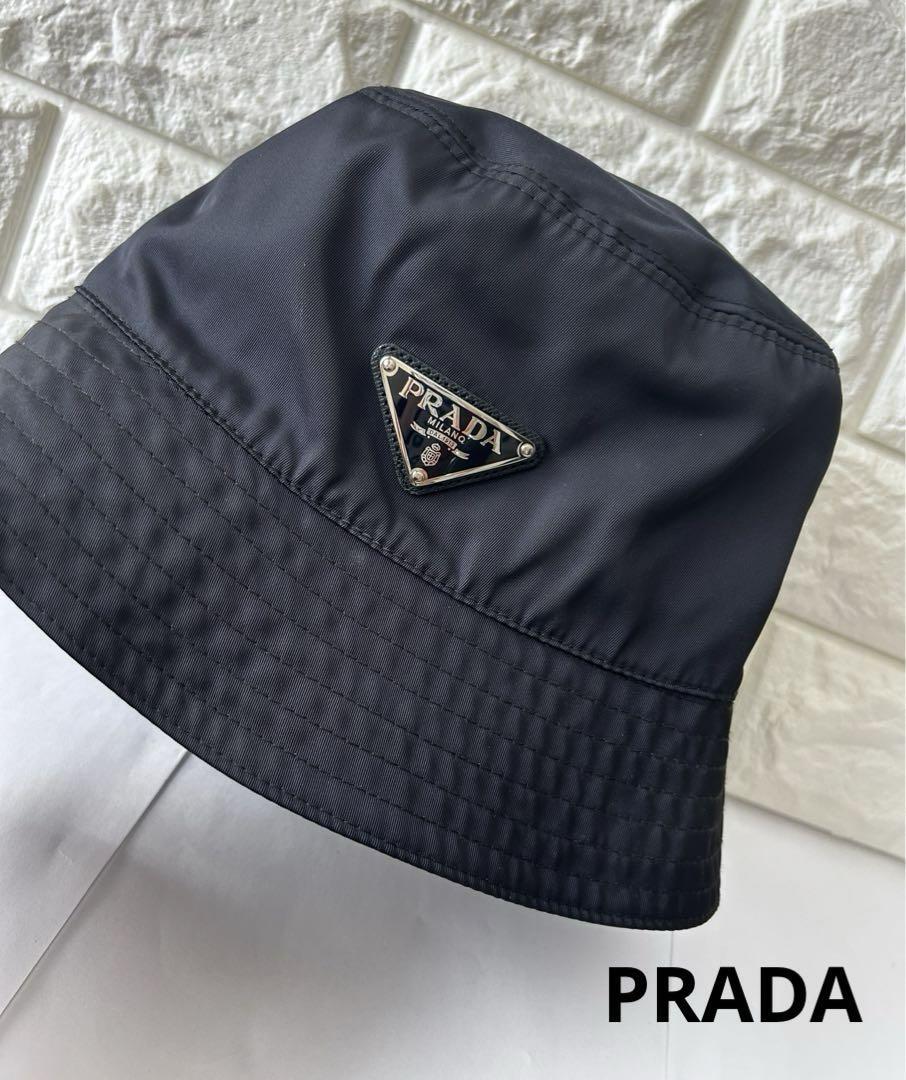 【極美品】PRADA 三角 トライアングル ロゴ バケットハット ブラック S プラダ PRADA トライアングルロゴバケットハット ブラック
