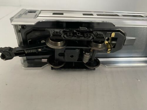LIONEL PENNSYLVANIA ALUMINUM MOLLY PITCHER PASSENGER CAR O SCALE # 6-9572 NEW - Picture 3 of 4