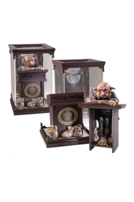 Harry Potter Magical Creatures Statue Gringotts Goblin 19 cm Hogwarts 9 3/4
