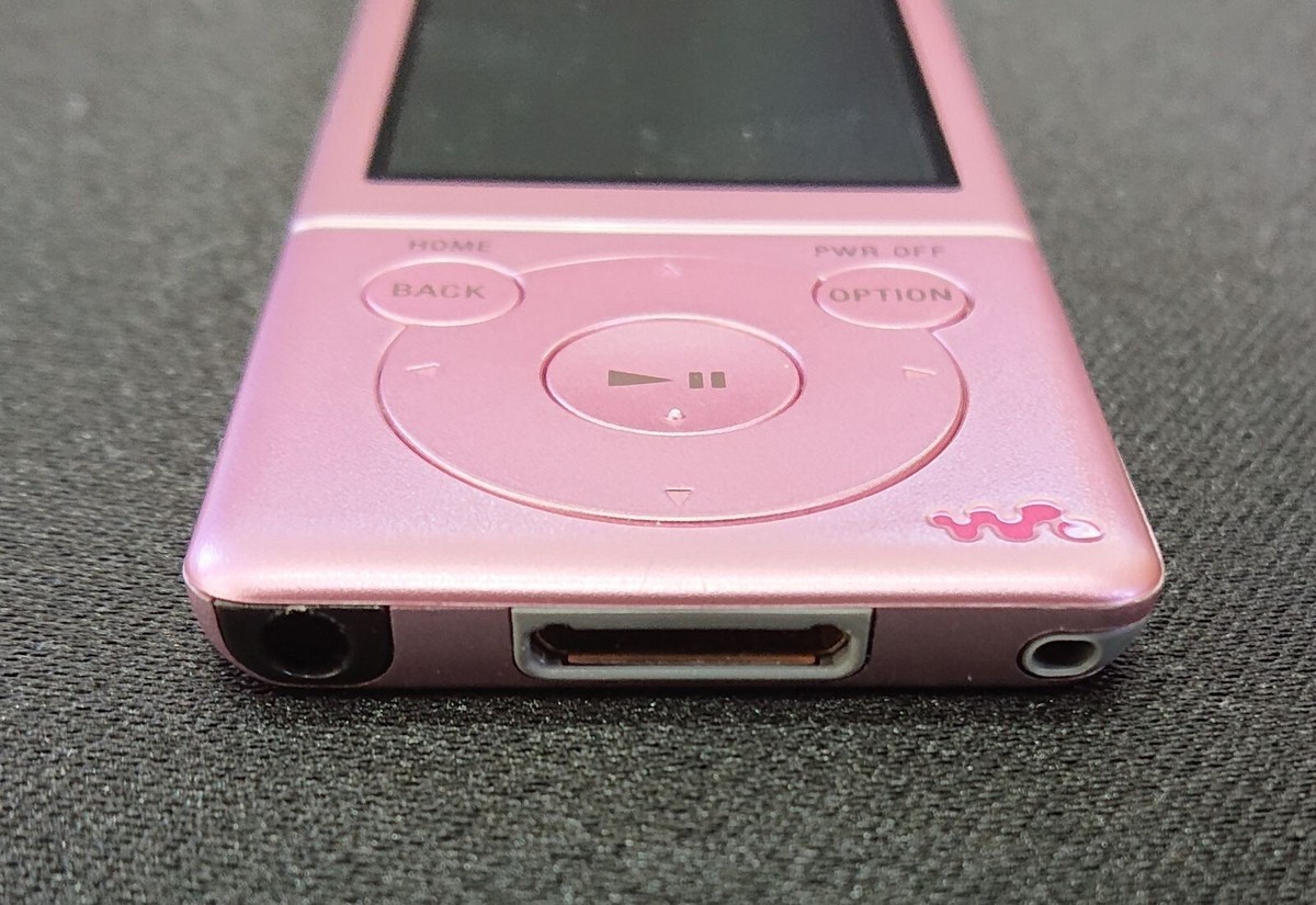 Sony NW-S774 Walkman MP3 Player Portable Music Player Light Pink