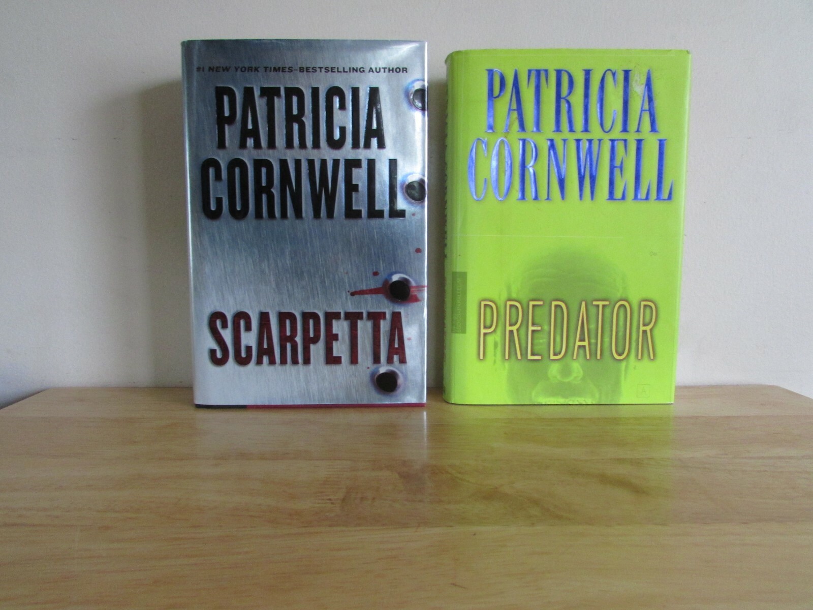 Lot of 2 Patrica Cornwell Kay Scarpetta Novels Scarpetta / Predator Hardcover DJ