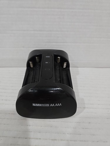 Energizer Rechargeable AA and AAA Battery Charger (Recharge Pro) - Picture 2 of 6