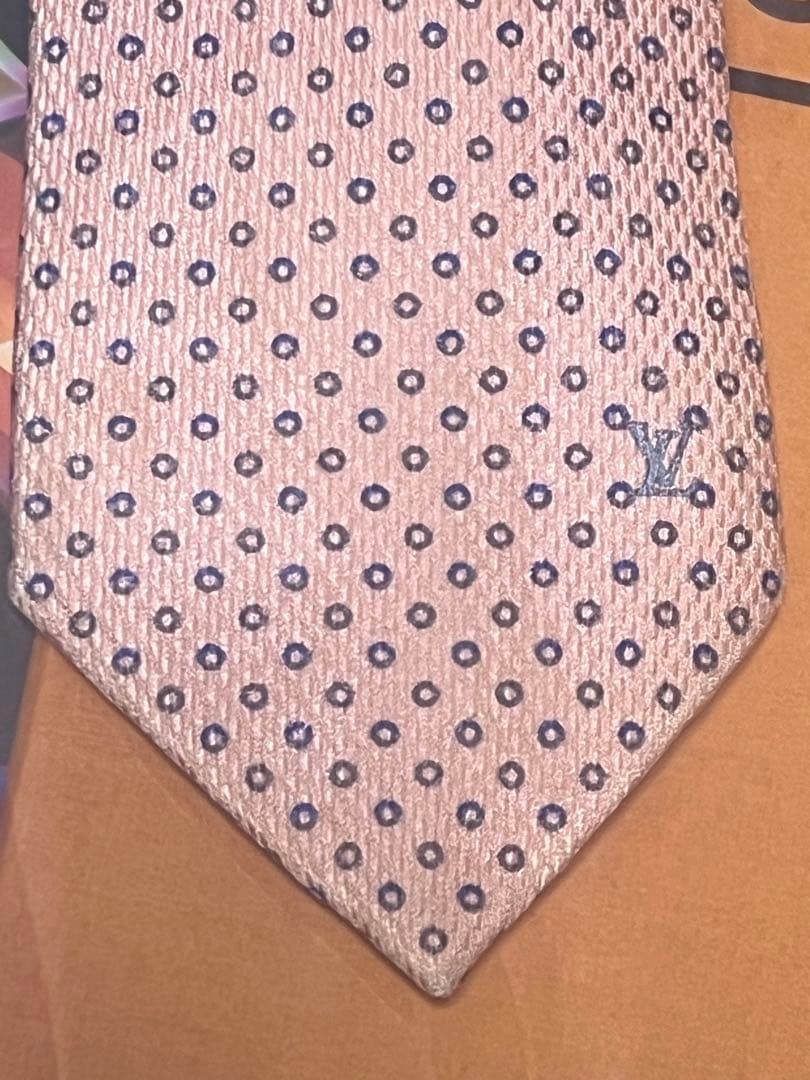 Louis Vuitton Necktie 100% Silk Pink Dots Pattern 3 inches From Japan thumbnail 17