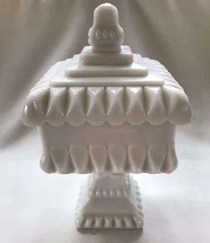 Westmoreland Milk Glass Wedding Box with Lid Vintage 1950s