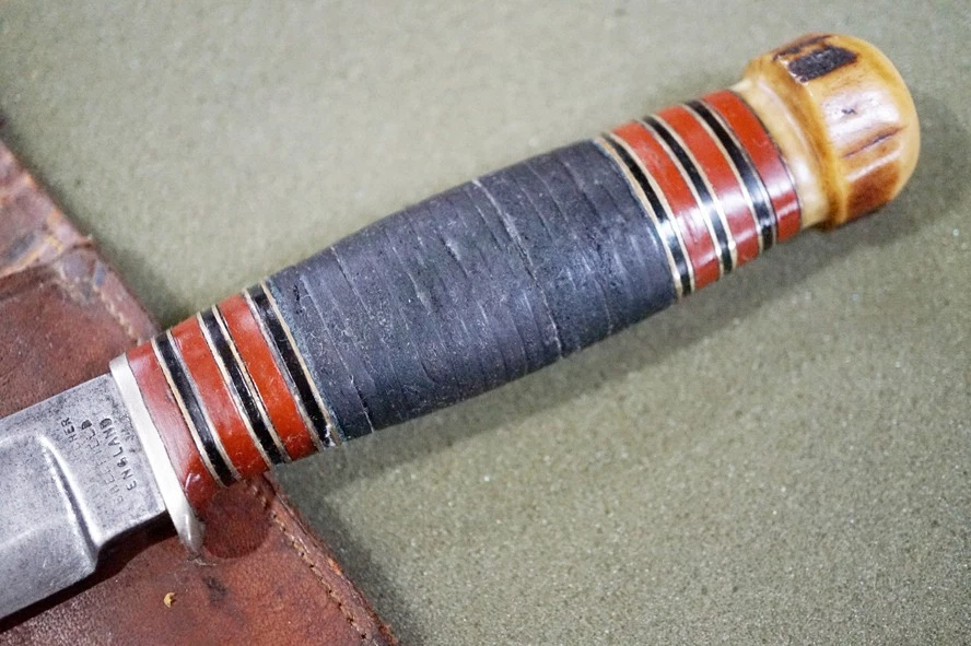 Antiguo cuchillo de caza de hoja fija WADE & BUTCHER SHEFFIELD con pomo de ciervo Foto 4 de 4