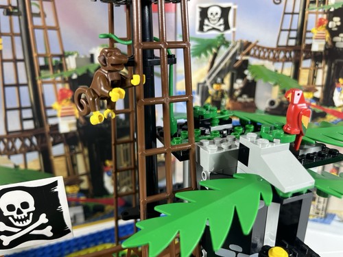 Vintage Lego Pirates ~ Set 6270 ~ Forbidden Island ~ Used ~ 100% Complete - Picture 4 of 19