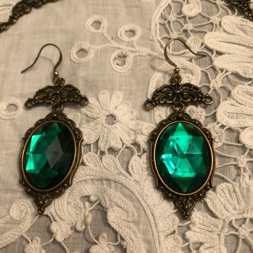 CHARLOTTE FILIGREE VICTORIAN STYL EMERALD GREEN CRYSTAL DK GOLD PL NECKLACE CHND - Imagen 10 de 12