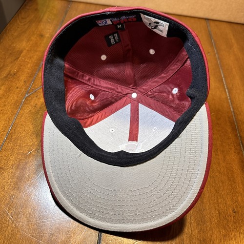 Bruins Hat Cap Flex Fit Size Medium Red White The Game Pro Embroidered - Picture 6 of 9