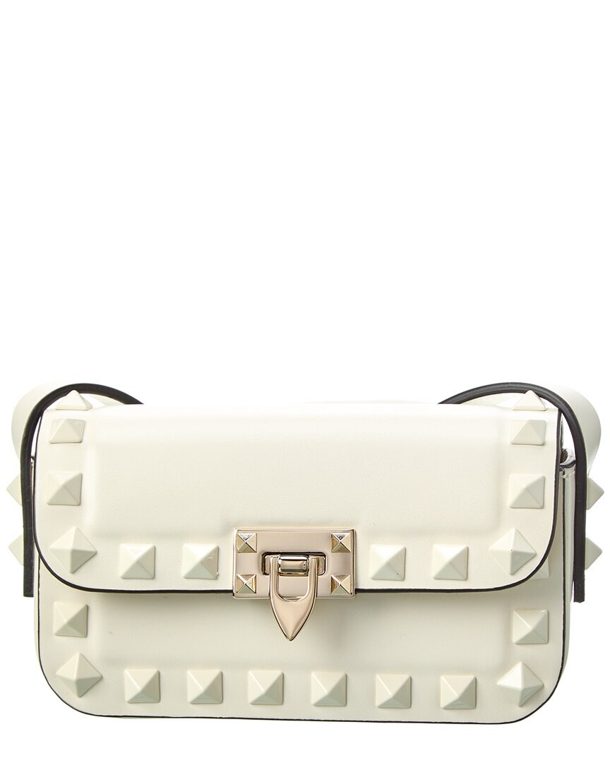 Женская мини-кожаная сумка через плечо Valentino Rockstud белого цвета