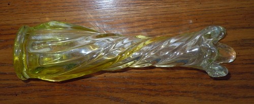 Vintage schwere Glasknospenvase mit gelber Tönung - Bild 10 von 12