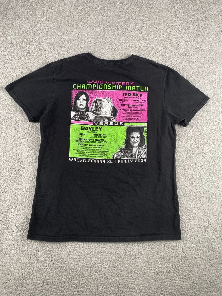 WWE T Shirt Womens Large Black Iyo Sky Versus Bayley Wrestlemania
