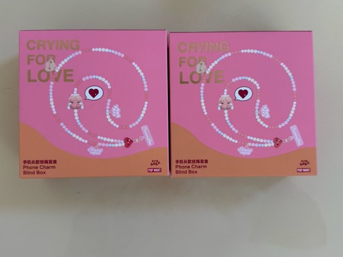 Pop Mart Crybaby pleurant pour l'amour série téléphone charme aveugle bo x