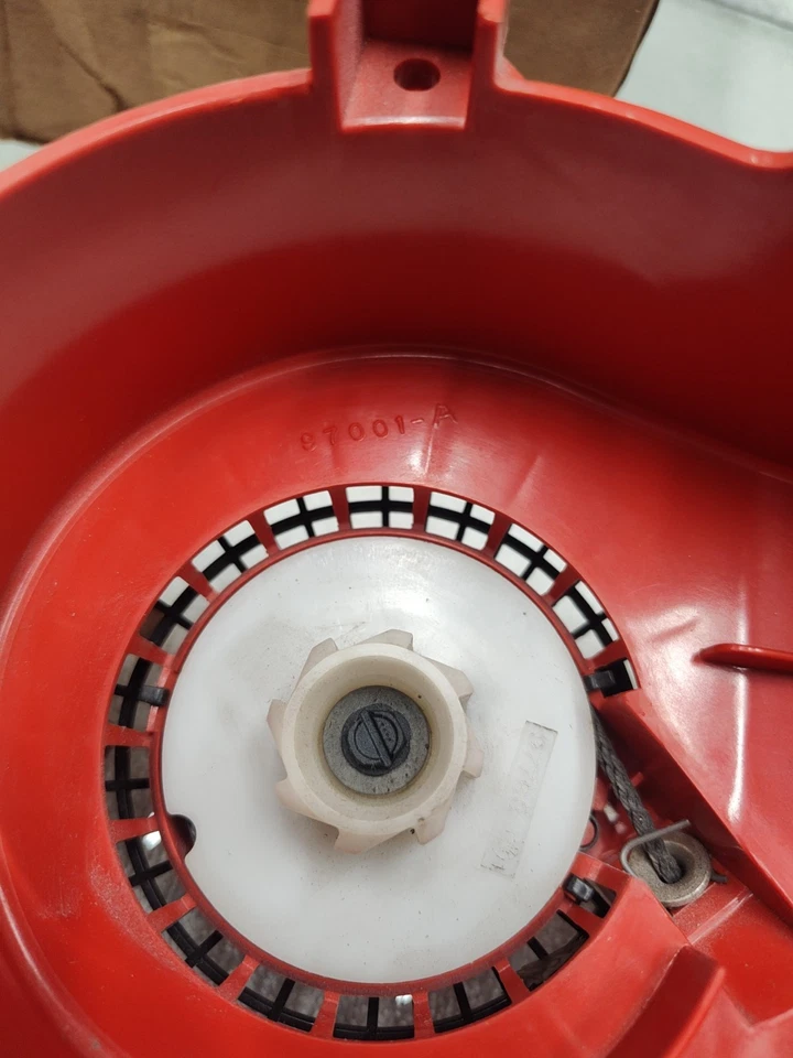 NOS Genuine OEM Homelite Trimmer Starter Housing Cover W/Pull String - Image 3 of 4