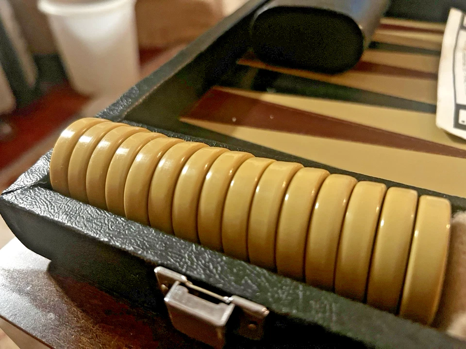 Vtg HIT Large 1 7/16" Red and Ivory Bakelite Backgammon and Dice Set, rough case - Image 3 of 4