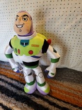 Disney Store Toy Story Buzz Lightyear Plush 11" Tall.. GREAT CONDITION