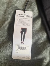 Alo Yoga High Waist 7/8 Airbrush Legging Black Size Small  NWT