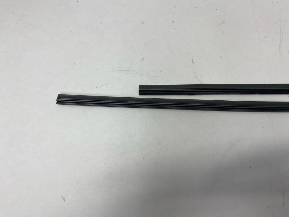 Juego de goma limpiaparabrisas delantero BMW 528i 535i M5 2011-2016 61617438125 Foto 4 de 4