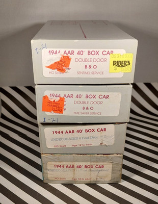 Ho Scale CB&T Shops 1944 AAR 40  Scale Box Car Lot