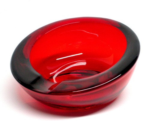 VIKING ruby EPIC RED round HORSESHOE ASHTRAY #996 3 inch glass HAND MADE U.S.A - Picture 2 of 5