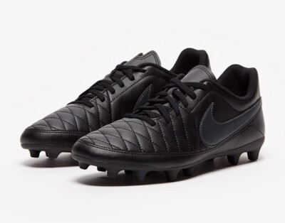 nike majestry astro turf
