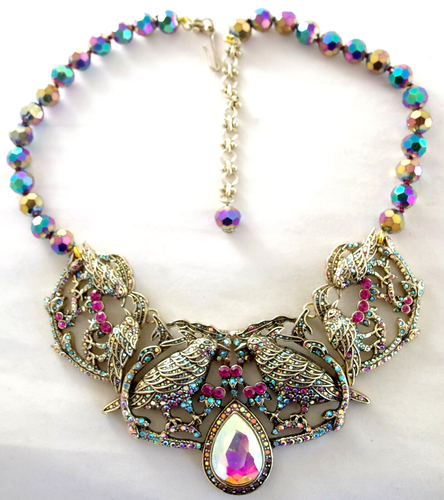 Pretty! DESIGNER STYLE RAINBOW PEACOCK AB CRYSTAL RHINESTONE RAVEN BIRD NECKLACE - Picture 3 of 22