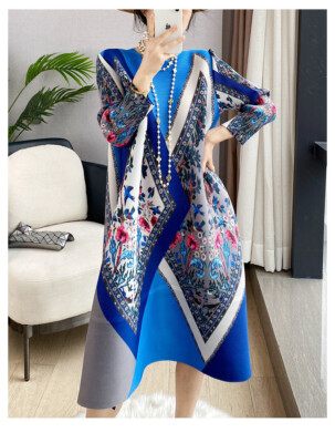 Fashion Pleated Dress Style Pleated Dress with Geometric Print , Pleated Dress