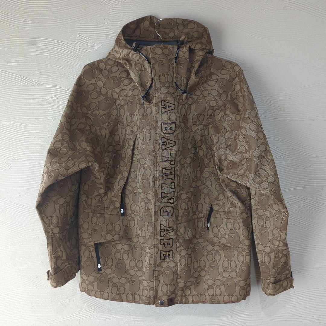 A BATHING APE x Coach Snowboard Jacket Mountain Parka Size L A BATHING APE x Coach Snowboard Jacket Mountain Parka Size L