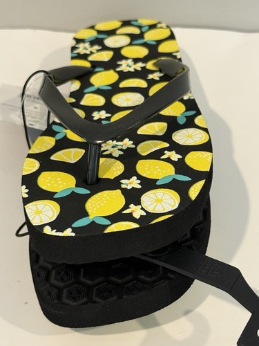 No Boundaries Flip Flops Sandals Shoes Black Lemon Print Women’s Size 6 NEW - Picture 7 of 10