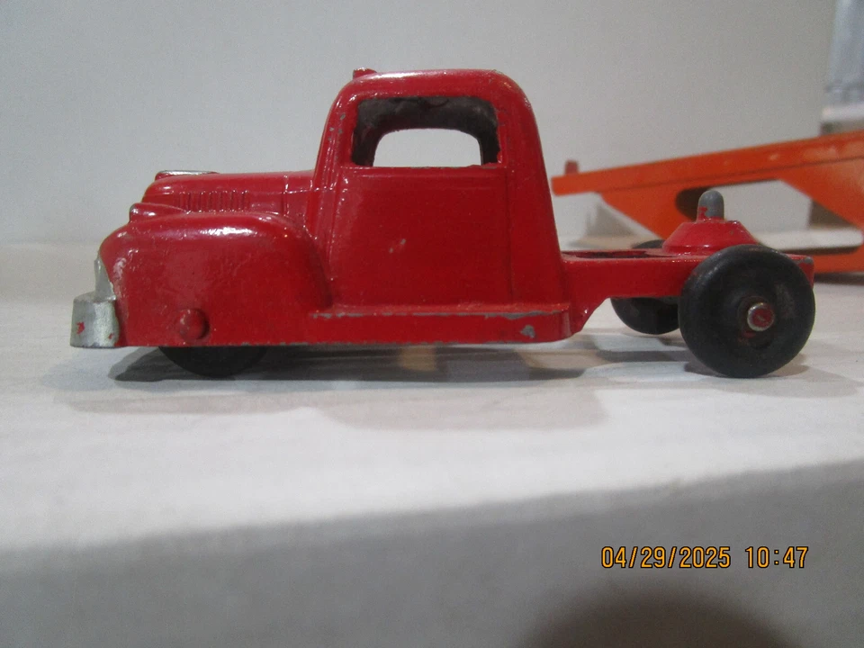 Remolque portacarros original TOOTSIETOY Mack CABINA ROJA Y NARANJA de colección A+ Foto 2 de 4