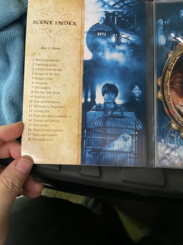 Harry Potter and the Sorcerers Stone (DVD, 2002, 2-Disc Set, Widescreen) - Picture 4 of 9