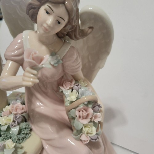 Members Mark Hand Painted Porcelain Figurine Holiday Collections 2005 - Picture 9 of 19