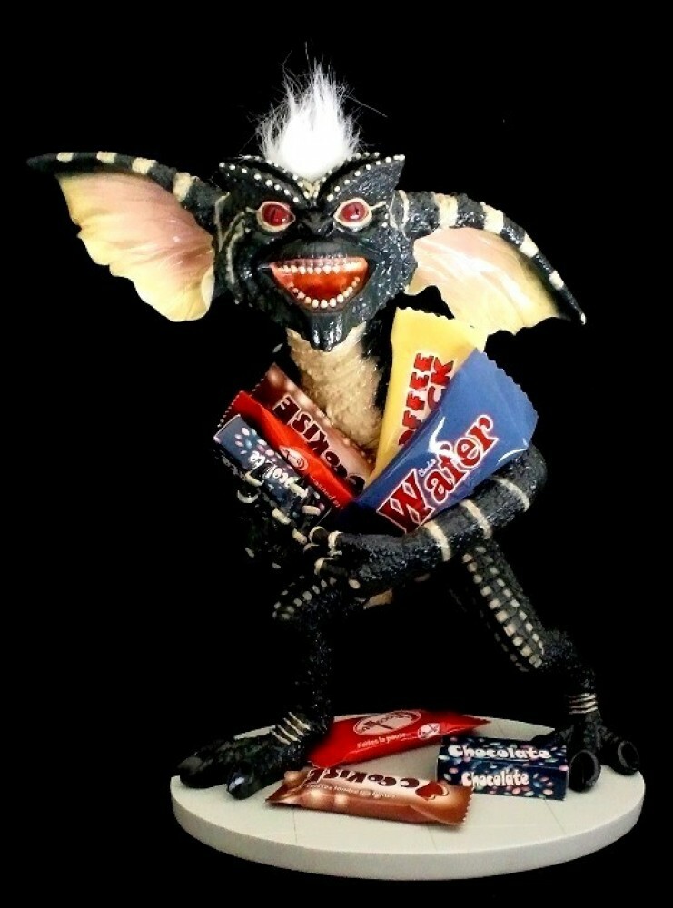 Craft Label Gremlins STRIPE Candy Baars in Hand 12