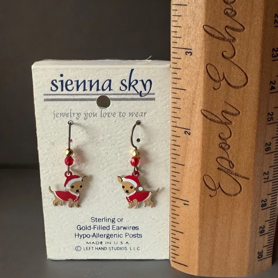 Pendientes Sienna Sky Santa Chihuahua NOS Pendientes Esterlina Navidad Perro Joyería Foto 4 de 4